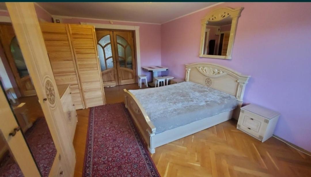 Затишні Апартаменти В Центрі リウネ エクステリア 写真